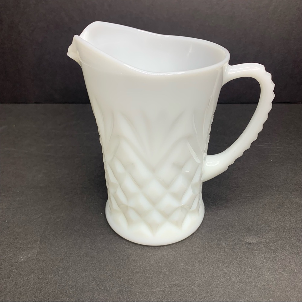 Vintage Anchor Hocking Milk Glass Creamer - Picture 2 of 5